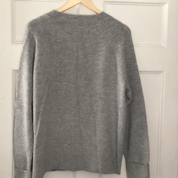 Denver Hayes, ladies knitted sweater, navy blue, blue, and gray stripes.XXL - Picture 3 of 7